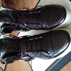 Brand New Gucci Leather Upper And Ru Magnum Calf/Miro'Soft Red ,Amaranth,Size 11